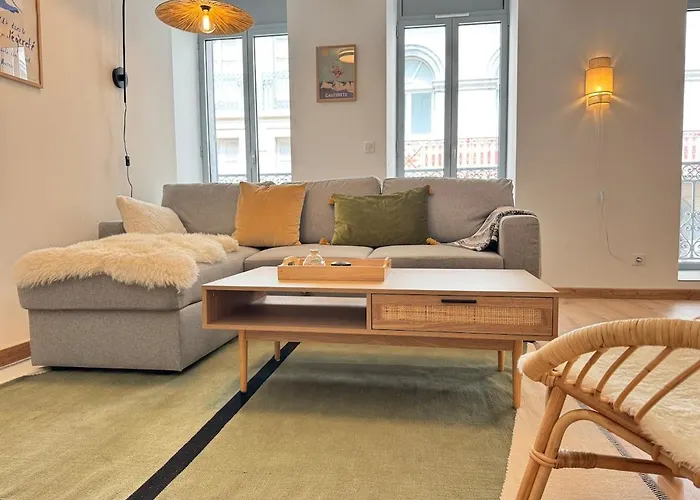 Plein Centre Bel 3pieces De 70m2 Pour 6 Pers * コテレ